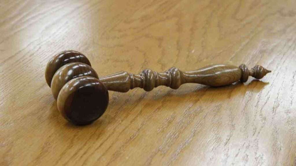 Madhavaram District Munsif-cum-Judicial Magistrate Court Lawyers